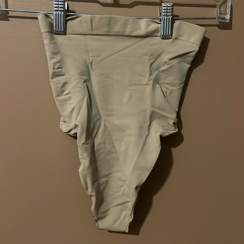 Skims seamless sculpt high waist thong